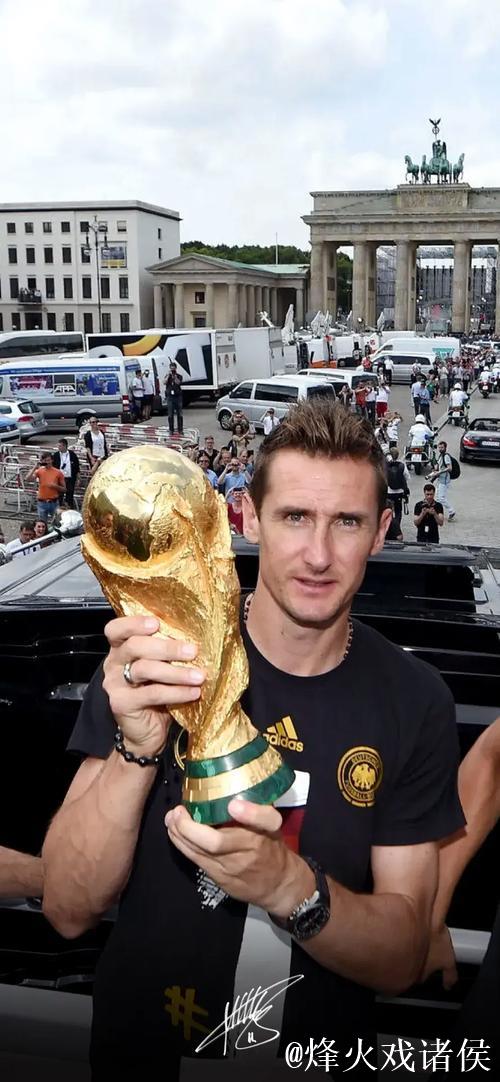 德媒:克洛泽将担任拜仁助理教练 德媒:克洛泽将担任拜仁助理教练